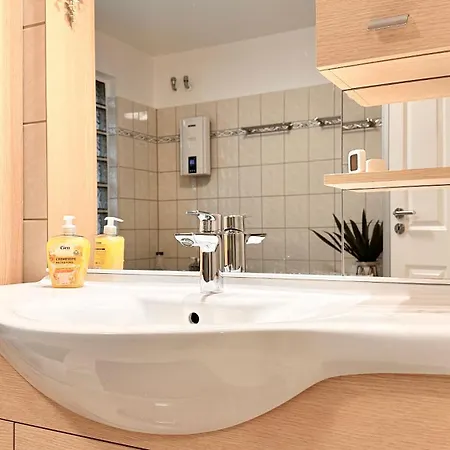 Bellahomes Klima Private Parking Coffeestation Netflix Airport Frankfurt 30 Min Erlensee
