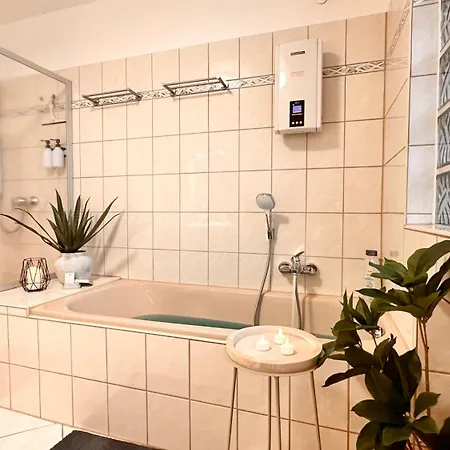 Bellahomes Xl Klima Private Parking Coffeestation Long Airport Frankfurt 30 Min Apartment