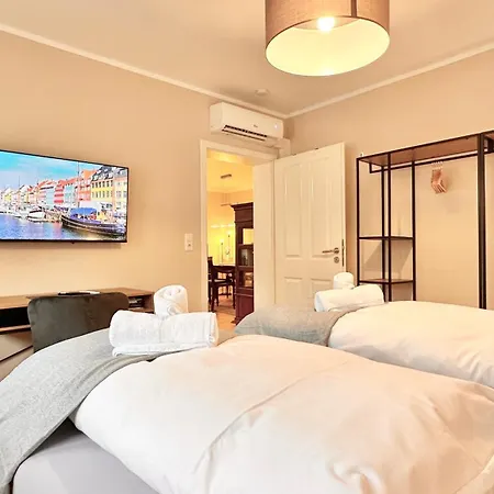 Bellahomes Xl Klima Private Parking Coffeestation Long Airport Frankfurt 30 Min 아파트 *