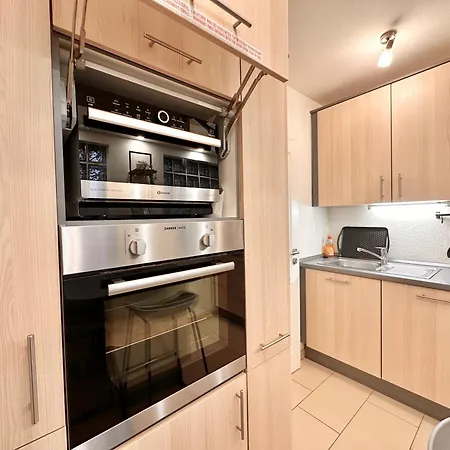 Апартаменты Bellahomes Klima Private Parking Coffeestation Netflix Airport Frankfurt 30 Min Эрлензе